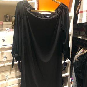 Little black dress - boat neck w 3/4 sleeves